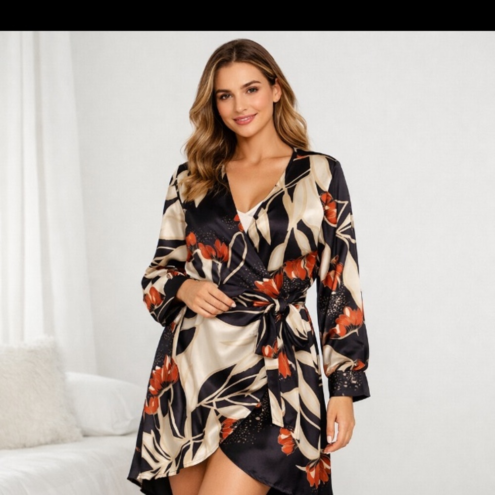 Sam Edelman Floral Satin Wrap Robe Kimono Cover-Up Black Cream Size 4 NWT